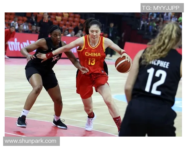 中国女篮迎战加拿大明星队第三场激战争夺国际赛场荣耀与胜利 中国女篮迎战加拿大明星队第三场激战争夺国际赛场荣耀与胜利
