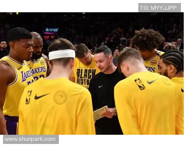 湖人vs马刺伤病陈述:文班缺席 东詹领衔冲四强克勒贝尔出战成疑 湖人vs马刺伤病陈述:文班缺席 东詹领衔冲四强克勒贝尔出战成疑